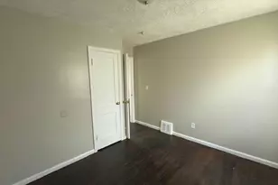 7701 Vaughan St, Detroit, MI 48228 - Photo 8