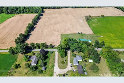 3349 N Pine Grove Road, Edmore, MI 48829 - Photo 28