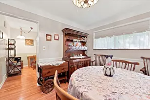 27445 Buckingham St, Livonia, MI 48154 - Photo 6