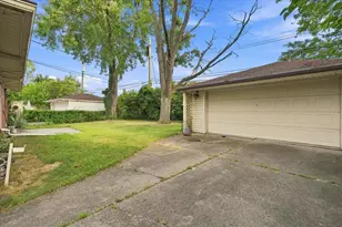 27445 Buckingham St, Livonia, MI 48154 - Photo 24
