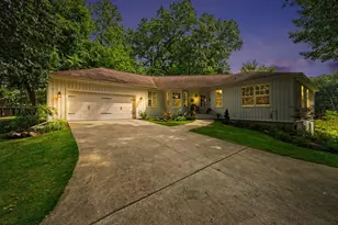 368 Summerset Dr, Kalamazoo, MI 49009 - Photo 2