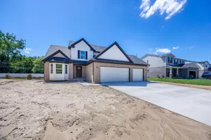 20209 Sunset St, Livonia, MI 48152 - Photo 2