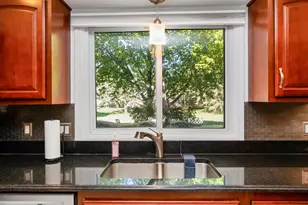 3891 Fairfax Dr, Troy, MI 48083 - Photo 28