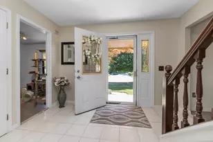 3891 Fairfax Dr, Troy, MI 48083 - Photo 14