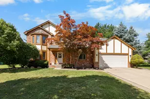 3891 Fairfax Dr, Troy, MI 48083 - Photo 2