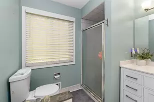 3891 Fairfax Dr, Troy, MI 48083 - Photo 46