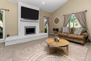 3891 Fairfax Dr, Troy, MI 48083 - Photo 34