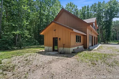 5837 Timber Bluff Trail, Fennville, MI 49408 - Photo 16