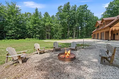5837 Timber Bluff Trail, Fennville, MI 49408 - Photo 2