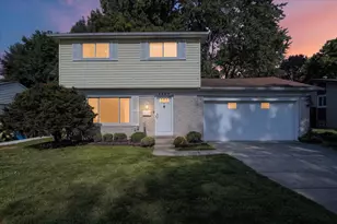 8899 Nottingham Dr, Ypsilanti, MI 48198 - Photo 2