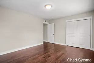 930 Wealthy St SE, Grand Rapids, MI 49506 - Photo 8