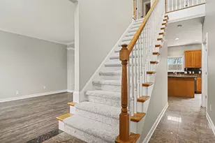 7251 Windhaven Ct, Portage, MI 49024 - Photo 6