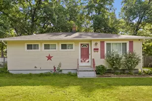 4032 Flamingo Ave SW, Wyoming, MI 49509 - Photo 2