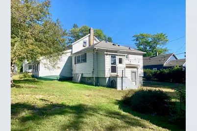 508 S Washington Avenue, Ludington, MI 49431 - Photo 2