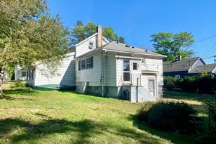 508 S Washington Ave, Ludington, MI 49431 - Photo 2