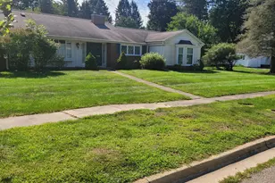601 SE Manor Dr, Albion, MI 49224 - Photo 1