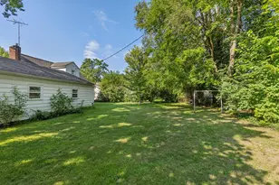 415 Hunt St SE, Lowell, MI 49331 - Photo 6
