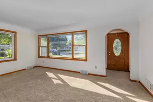 415 Hunt St SE, Lowell, MI 49331 - Photo 10