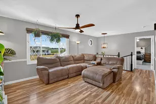 438 South St, Blissfield, MI 49228 - Photo 4
