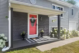 438 South St, Blissfield, MI 49228 - Photo 2