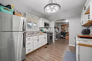 240 White Pigeon St, Constantine, MI 49042 - Photo 8