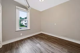 1345 NW Broadway Ave NW, Grand Rapids, MI 49504 - Photo 18