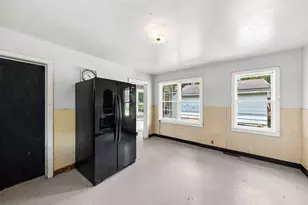 105 E Locust St, Three Oaks, MI 49128 - Photo 10