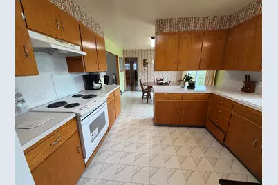 2095 Brettrager Drive, Saginaw, MI 48601 - Photo 10