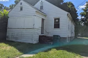 1527 Robertson Ave, Lansing, MI 48915 - Photo 8