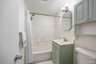 3901 Suburban Shores Dr NE, Grand Rapids, MI 49525 - Photo 20