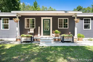 20392 Gates Rd, Howard City, MI 49329 - Photo 4