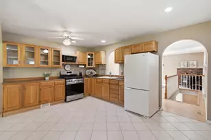 2465 W F Ave, Kalamazoo, MI 49009 - Photo 8
