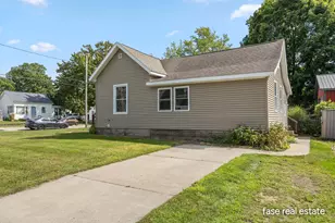 703 Pearl St, Belding, MI 48809 - Photo 18