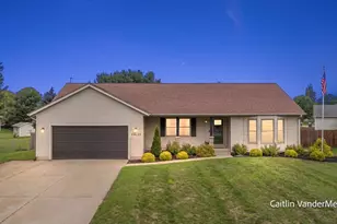 11421 Prairie Ave, Allendale, MI 49401 - Photo 2