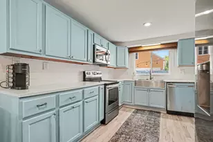 66 Lakeview Ave, Norton Shores, MI 49444 - Photo 6