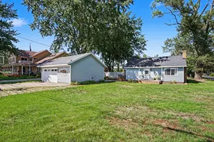 66 Lakeview Ave, Norton Shores, MI 49444 - Photo 28