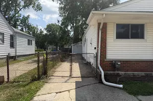 8144 Orchard Ave, Warren, MI 48089 - Photo 2