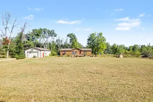 23410 N County Line Rd, Newaygo, MI 49337 - Photo 8