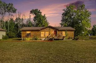 23410 N County Line Rd, Newaygo, MI 49337 - Photo 2