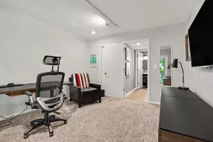 4608 Cottonwood Dr, Ann Arbor, MI 48108 - Photo 22