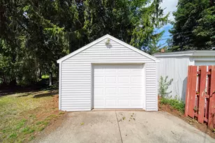744 Briarcliff Rd, Jackson, MI 49203 - Photo 28