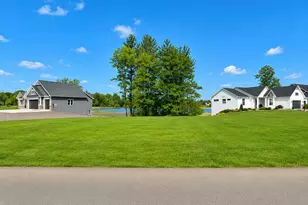 5231 Eagle Pass Dr, Hudsonville, MI 49426 - Photo 1