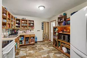 2714 Cimarron Dr, Kalamazoo, MI 49004 - Photo 6
