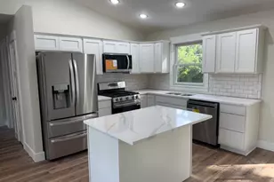 420 West St, Muskegon, MI 49442 - Photo 6