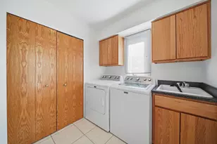 5685 E Silo Ridge Dr, Ann Arbor, MI 48108 - Photo 20