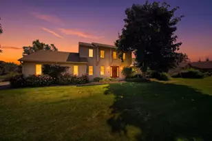 5685 E Silo Ridge Dr, Ann Arbor, MI 48108 - Photo 2