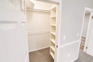 1926 Oakland Dr, Kalamazoo, MI 49008 - Photo 16