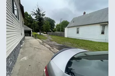 2954 Goodson Street, Hamtramck, MI 48212 - Photo 8