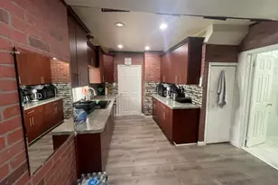 2954 Goodson St, Hamtramck, MI 48212 - Photo 30