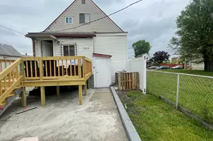 2954 Goodson St, Hamtramck, MI 48212 - Photo 10